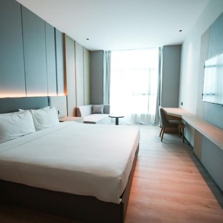 The Inn Bintulu Bagian luar foto