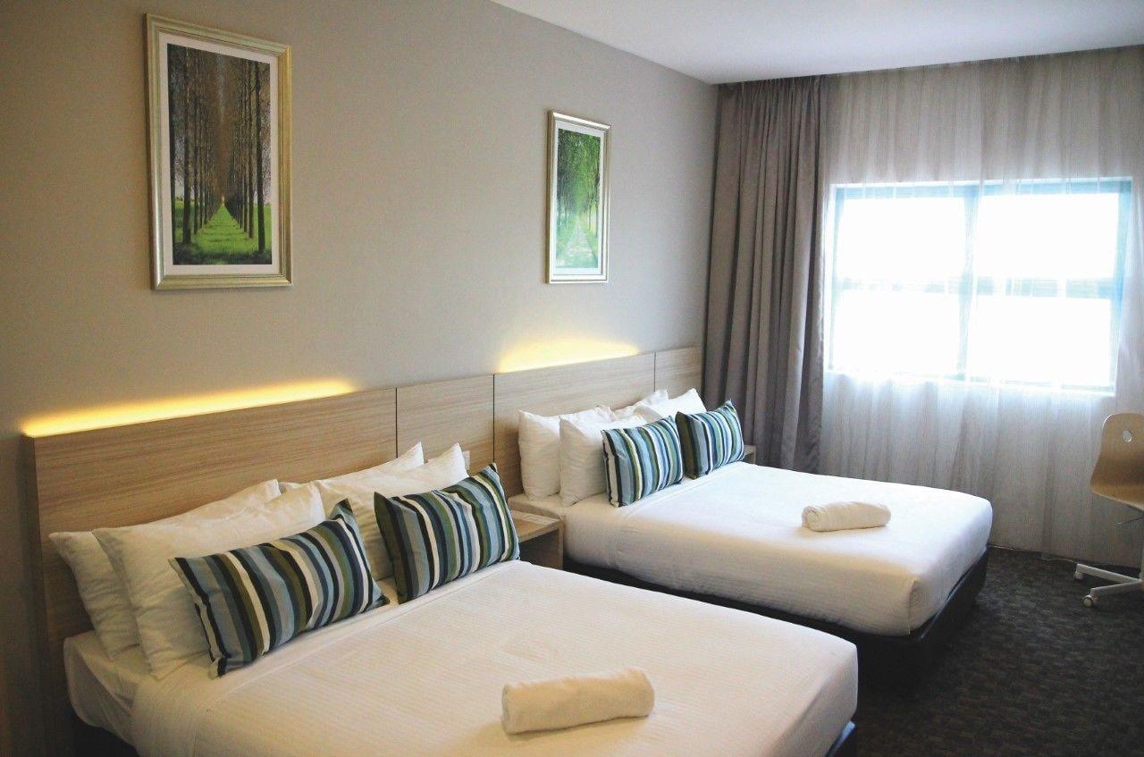 The Inn Bintulu Bagian luar foto