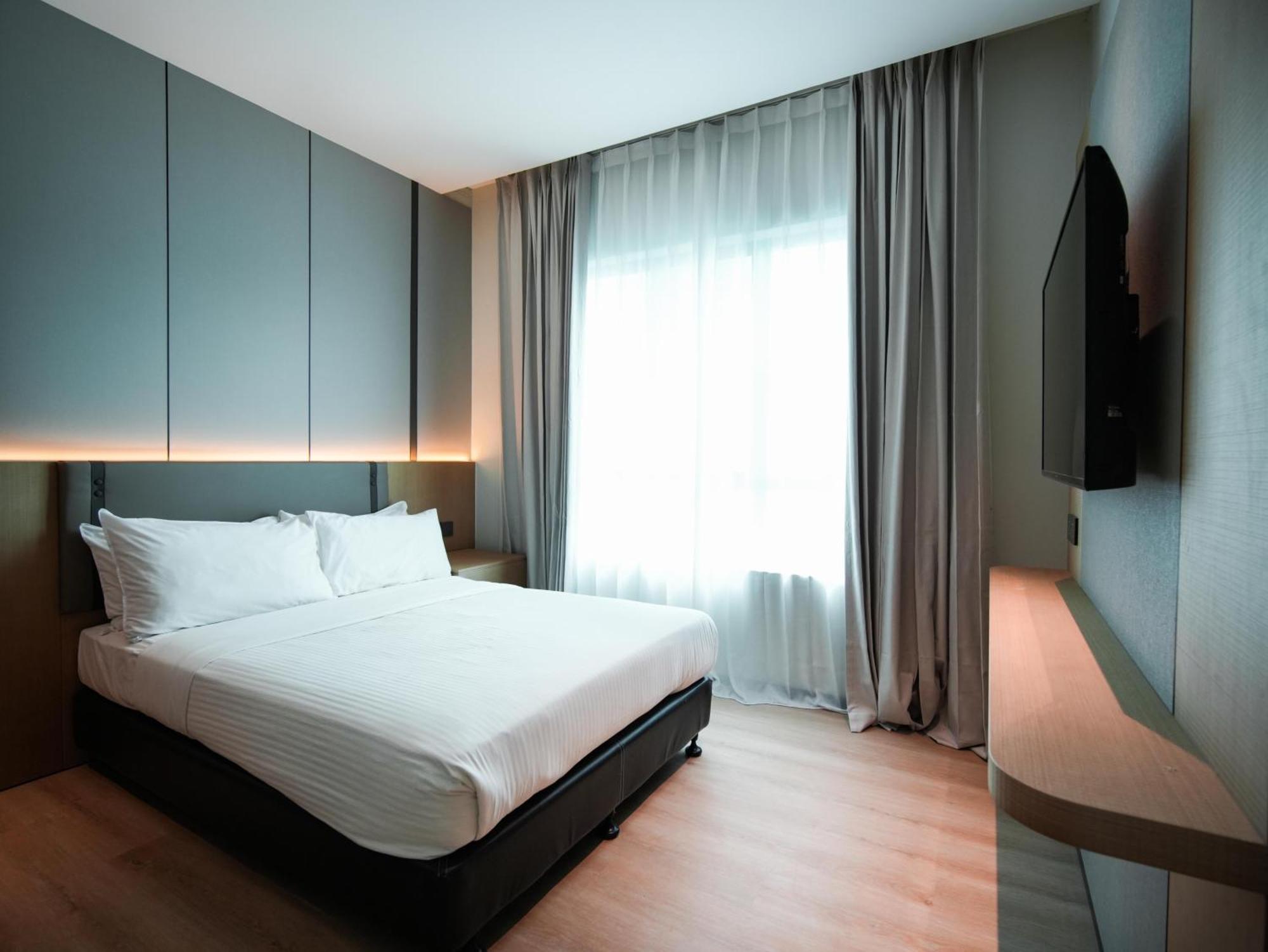 The Inn Bintulu Bagian luar foto